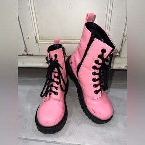 Women’s Pink Combat Boot size 7.5